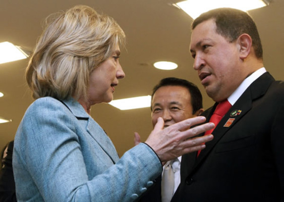 Histórico encuentro entre Chávez y Clinton en Brasil