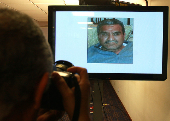 Gobierno de México oficializa algunos grupos de autodefensa en Michoacán