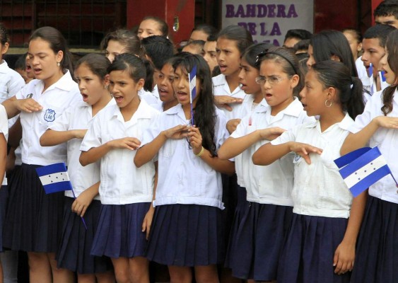 Escuelas hondureñas buscan lograr metas de rendimiento