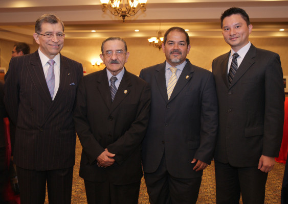 Velada de condecoración