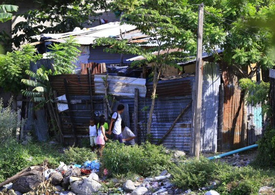 Situación. Los pobladores de los bordos sobreviven al desempleo Fotos: Moisés Valenzuela.