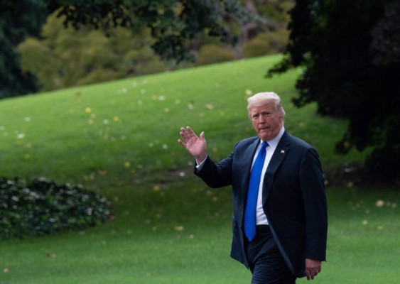 Trump amenaza con cierre del Gobierno por el muro