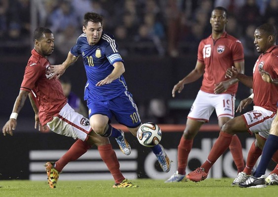 Argentina golea a Trinidad y Tobago sin brillar y con un Messi apagado