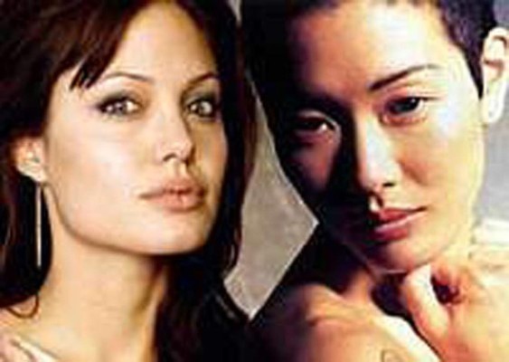 Amante de Angelina Jolie cree que no dejará la bisexualidad