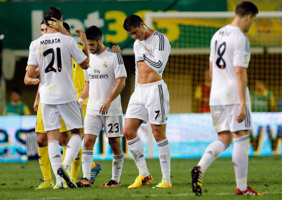 Real Madrid cede un empate en el debut de Bale