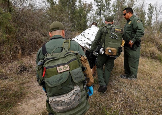 Acusan de tráfico de personas a un agente de la Patrulla Fronteriza de EEUU