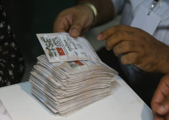 Honduras: hoy concluye entrega de credenciales a los 10 partidos políticos