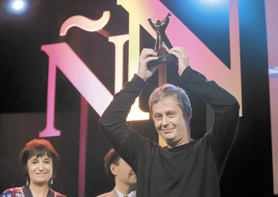 Honrosos premios literarios