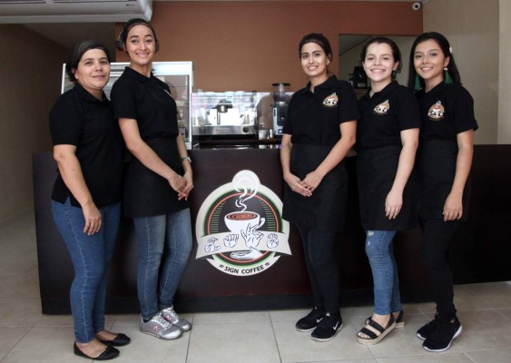 Sign Café, un espacio de inclusión en el corazón de la ciudad