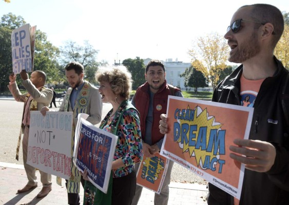 Dreamer piden solución para renovaciones perdidas por correo