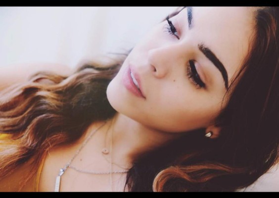 La muerte se acerca a Danna Paola y le causa profundo dolor