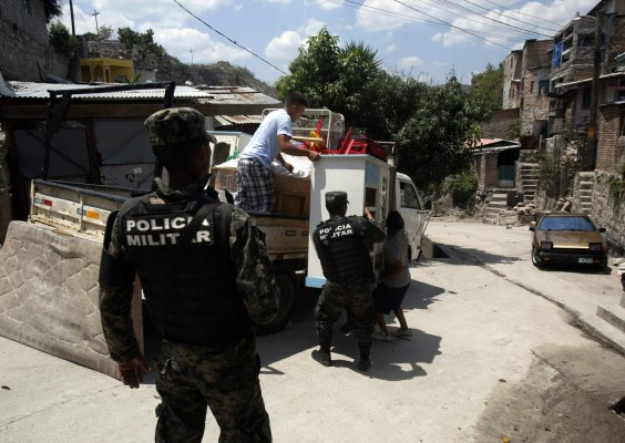 Sauceda: Amenazas son una campaña malintencionada, hay que tener prudencia