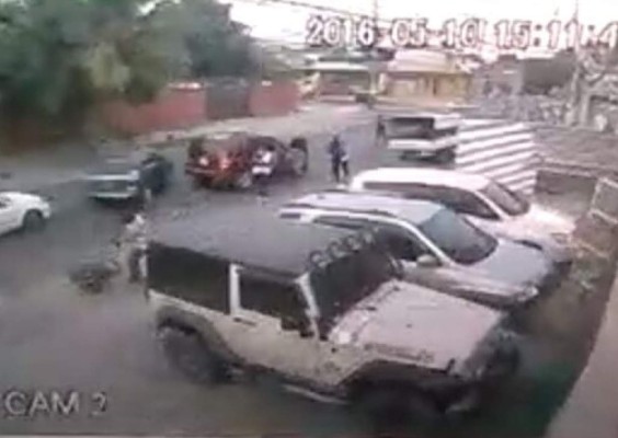 Difunden video de asesinato de policías penitenciarios