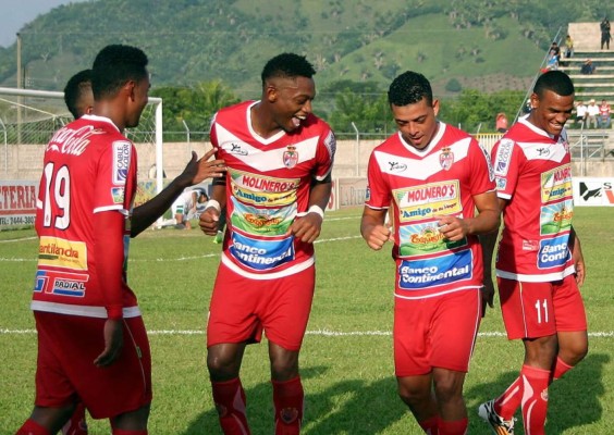 Real Sociedad recupera la alegría a costa del Platense