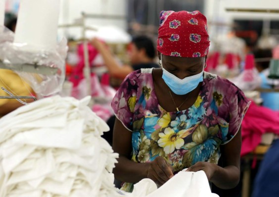 La industria maquilera ha generado más de 120 mil empleos este año, el 60% son mujeres.