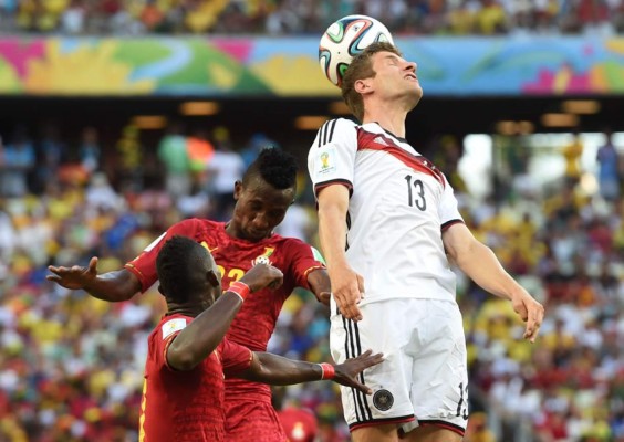 Klose salva a Alemania el día que entra en la historia de Mundiales