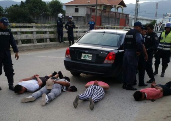 Supuestos pandilleros matan a tres hombres en San Pedro Sula