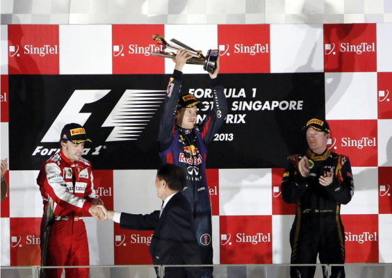 Vettel, más cerca de su cuarta corona mundial tras ganar en Singapur