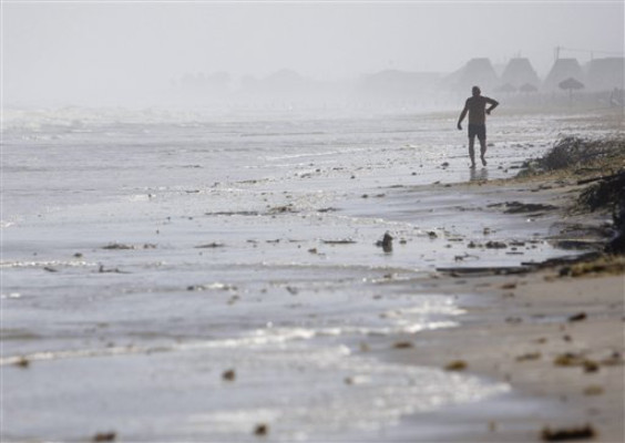 Houston decide aguardar a Ike en lugar de escapar