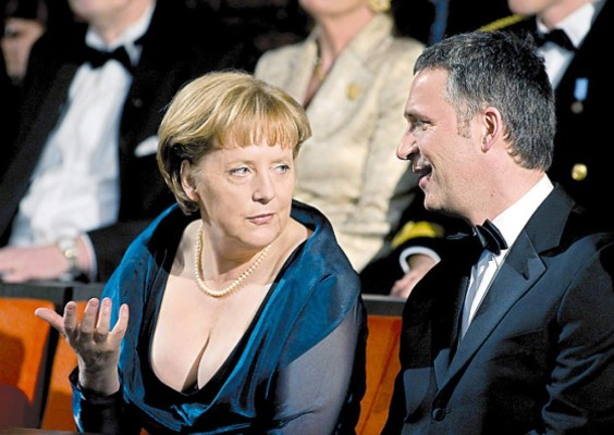 Revuelo por el escote de Merkel