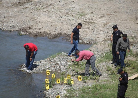 Capturan a seis Militares asingnados en la posta de la lima acusados de dar muerte a jornalero en la aldea flores de oriente la lima,el jornalero compraba en una pulperia unas bosas con leche cuando lo requiriero el se corrio y lo caturaro y se lo llevaron al sector de chamelecon de san pedro sula supuestamente iba vivo alli lo torturaron y luego le dispararon dejando huellas y una gorra de uso militar.Fotos archivadas el 17 de julio 2015.