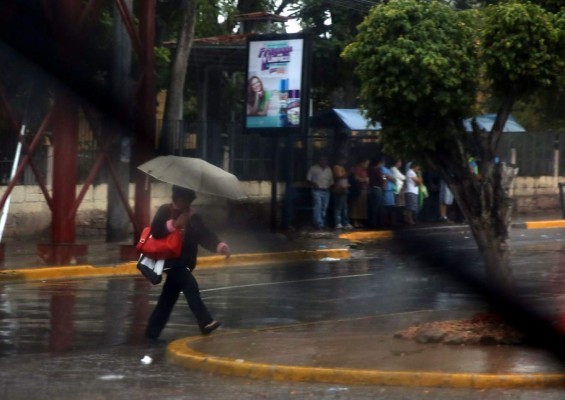 Vaguada dejará más lluvias este martes en Honduras