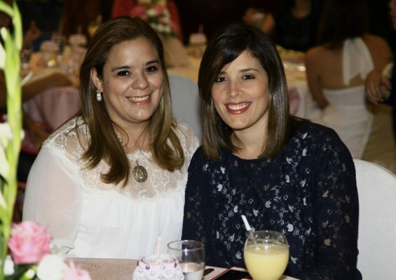 Festejo por la llegada de Eugenia Aguilar