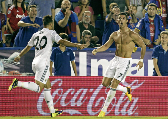 Cristiano mantiene con vida al Real Madrid en el descuento