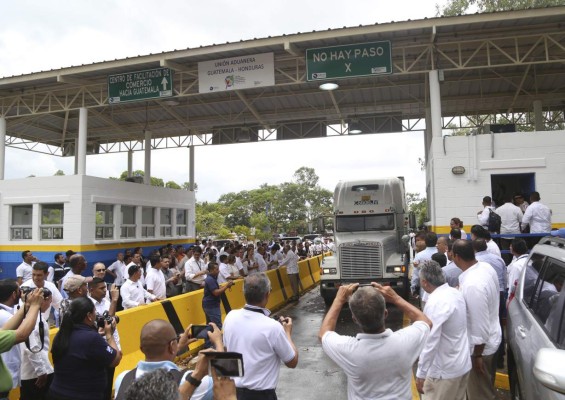 Con unión aduanera, costo comercial bajará en 25%