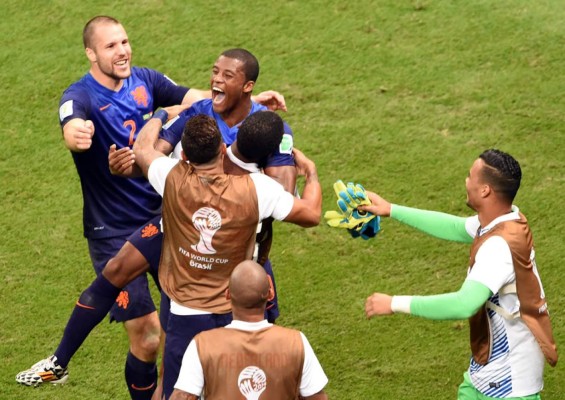 Holanda le remueve las heridas a Brasil y queda tercera del Mundial