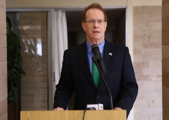 El TPS para los hondureños puede terminar en cualquier momento: Embajador de EUA