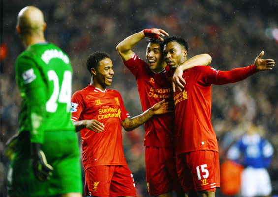 Liverpool vapulea al Everton en el derbi