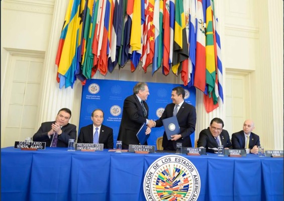 Honduras y OEA firman la instalación de la Maccih
