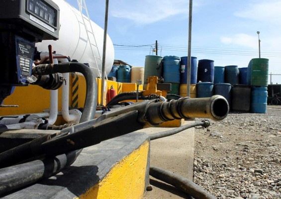 Gobierno autoriza nuevo incremento a las gasolinas