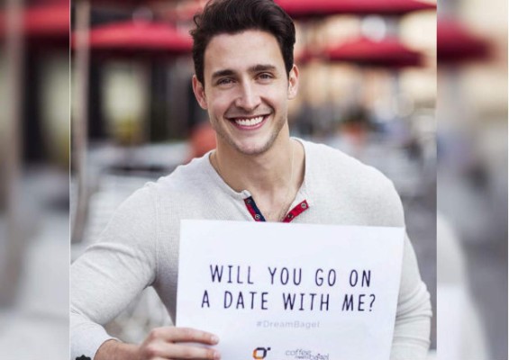 El doctor más guapo del mundo sortea una cita