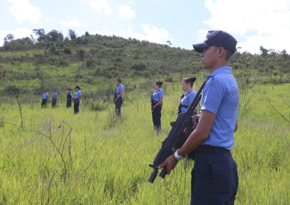 Descubren cementerio clandestino en aldea El Lolo