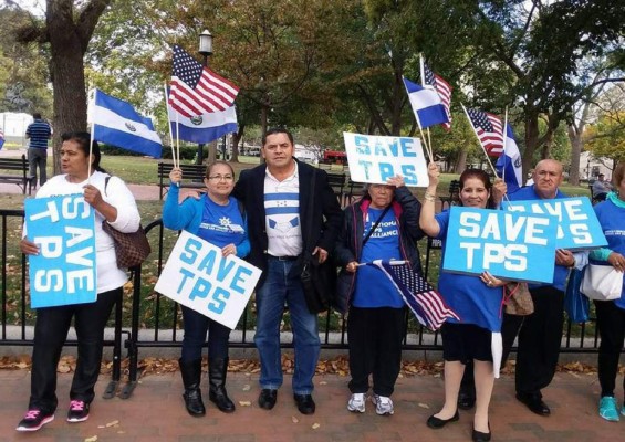 La Casa Blanca acerca a beneficiarios del TPS a la ciudadanía