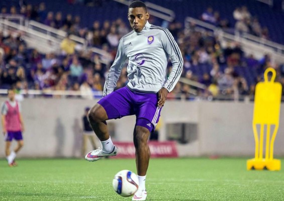 Bryan Róchez: 'Ofrezco goles, de eso vive un delantero'