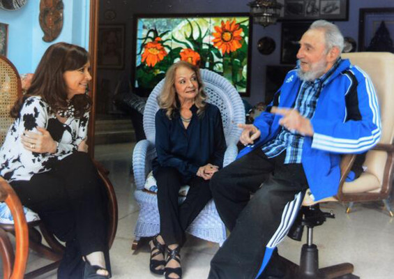 Publican primeras fotos de encuentro de Fidel Castro con Cristina Kirchner