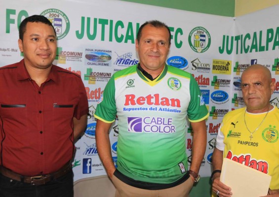 El Juticalpa FC presentó a Wilmer Cruz