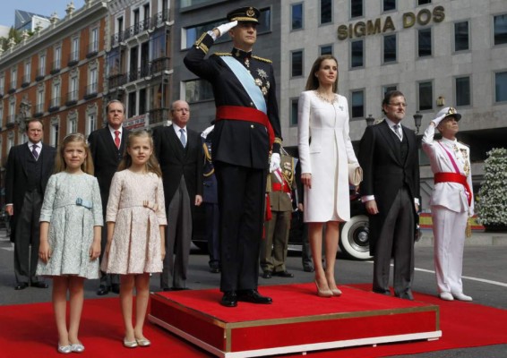 Felipe VI habla de 'una monarquía renovada' para una época nueva