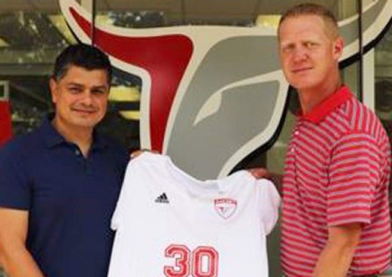 Hijo de Juan de Dios Castillo dirigirá a equipo femenino