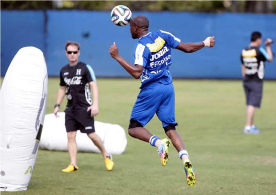 Honduras comenzó a afinar su táctica para el Mundial de Brasil