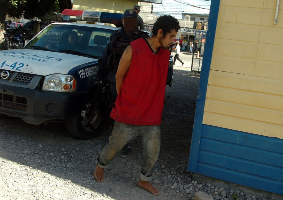 Vecinos casi linchan a supuesto violador en La Ceiba, Honduras