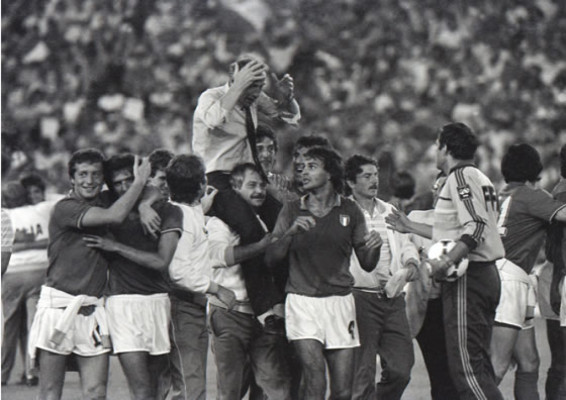 Muere Enzo Bearzot, campeón con Italia
