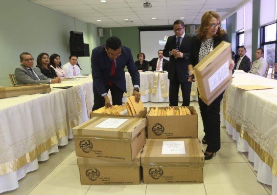 Mujeres encabezan postulaciones para jueces y magistrados