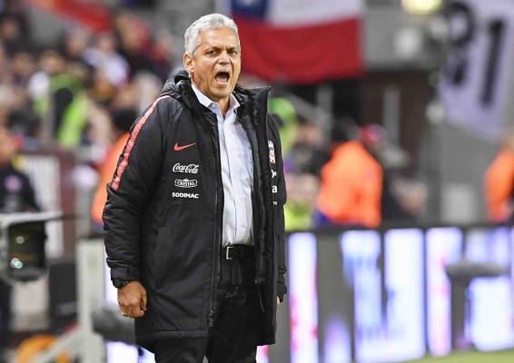 Rueda debuta con triunfo al frente de la Selección de Chile
