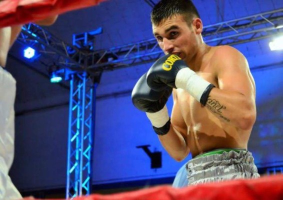 Fallece el boxeador Hugo Santillán tras una pelea