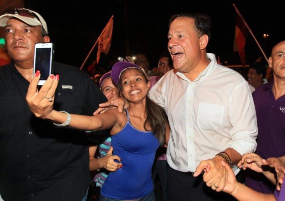 Panamá da inesperadamente la Presidencia al peor enemigo de Martinelli