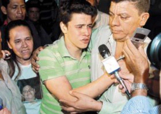 Secuestradores liberan al joven Denis Meraz